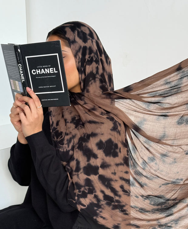 <h5>BRAND NEW HIJABS</h5><h5></h5>